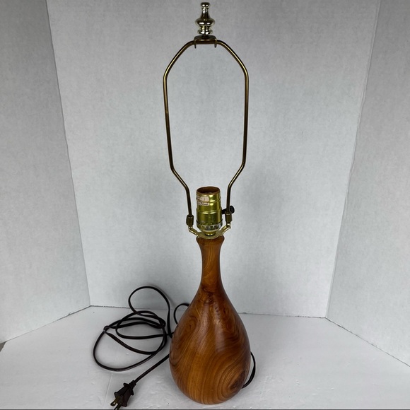 handcrafted Accents Handcrafted Wooden Lamp With Grain